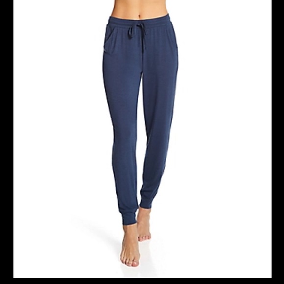 Tommy John - Picture 5 of 6